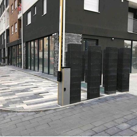 Twins Apartments Čačak Dış mekan fotoğraf